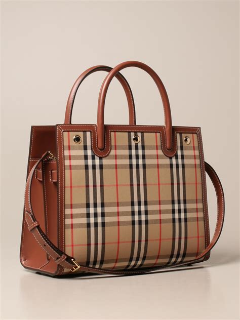 Burberry Taschen